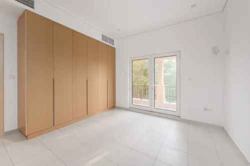 5 Bedrooms Villa in The Aldea