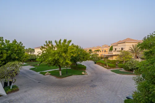 5 Bedrooms Villa in The Aldea