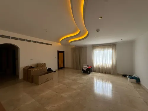 5 Bedrooms Villa in Emirates Hills