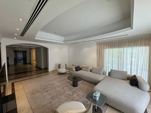 5 Bedrooms Villa in Emirates Hills