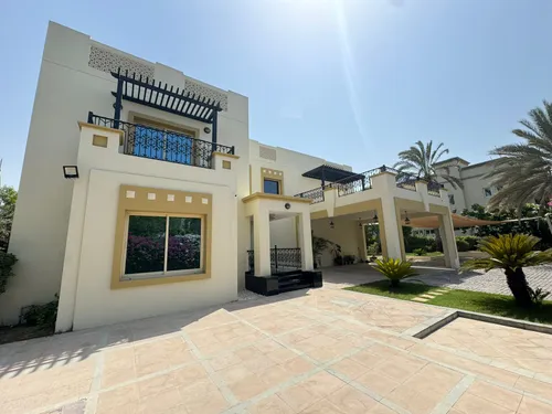 Stunning 5-Bedroom Villa | Golf Course Views