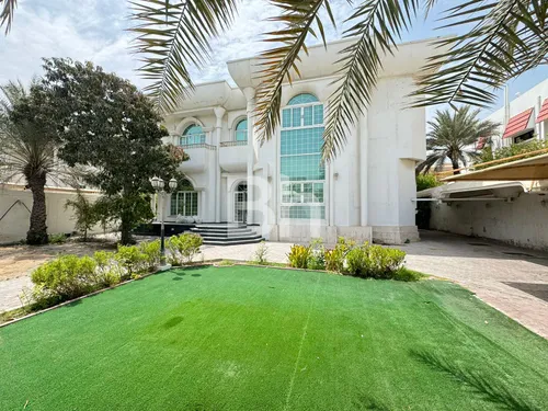 Jumeirah First | Great Location | Vacant