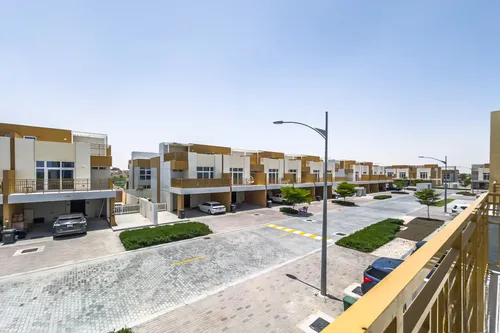 6 Bedrooms Villa in Aquilegia