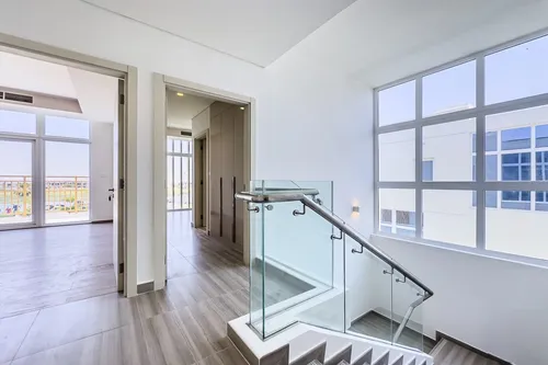 6 Bedrooms Villa in Aquilegia