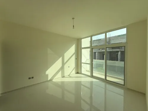 4 Bedrooms Townhouse in Madinat Hind