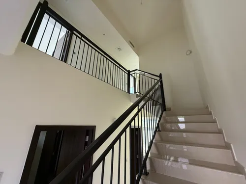 4 Bedrooms Townhouse in Madinat Hind