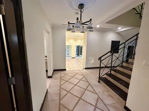 4 Bedrooms Villa in The Centro