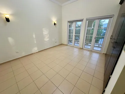 4 Bedrooms Villa in The Centro