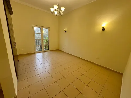 4 Bedrooms Villa in The Centro