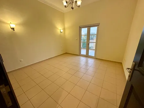 4 Bedrooms Villa in The Centro