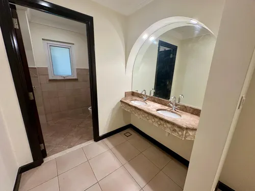 4 Bedrooms Villa in The Centro