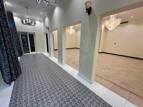 4 Bedrooms Villa in The Centro
