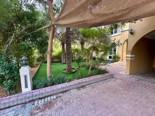 4 Bedrooms Villa in The Centro