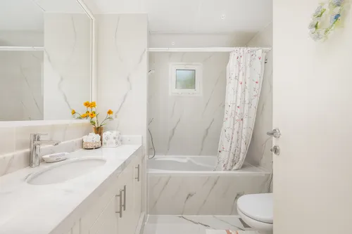 5 Bedrooms Villa in Meadows 3