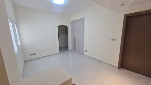 5 Bedrooms Villa in Meadows 2