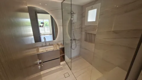 5 Bedrooms Villa in Meadows 2
