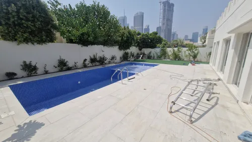 5 Bedrooms Villa in Meadows 2