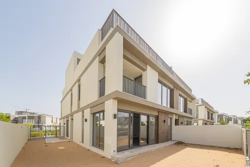 4 Bedrooms Villa in Aura 1