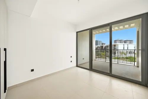 4 Bedrooms Villa in Aura 1
