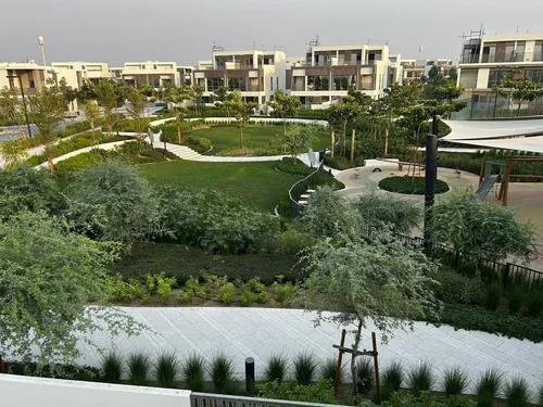 Pool And Park | Vacant In October | Closed Kitchen