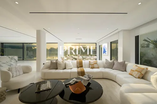 5 Bedrooms Villa in Sienna Views