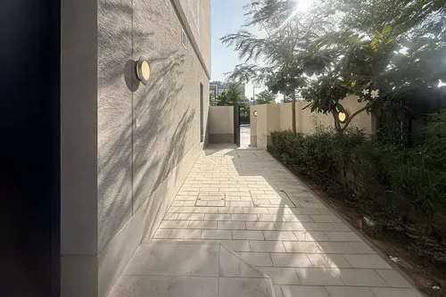 5 Bedrooms Villa in 180 Degrees Villas