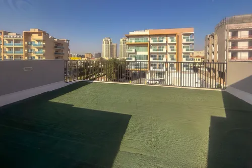 5 Bedrooms Villa in 180 Degrees Villas
