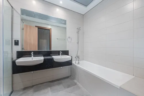 5 Bedrooms Villa in 180 Degrees Villas