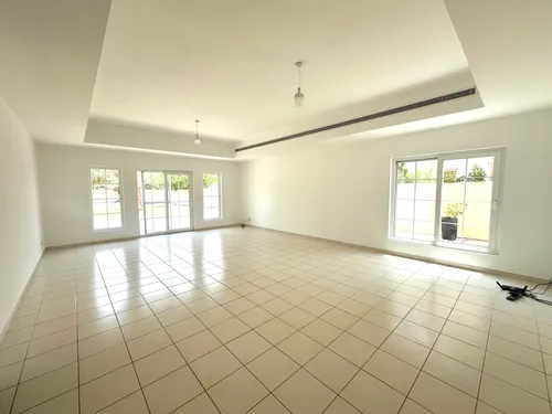 5 Bedrooms Villa in Mirador La Coleccion 1