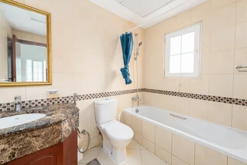 5 Bedrooms Villa in Mirador La Coleccion 1