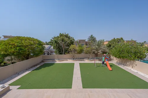 5 Bedrooms Villa in Mirador La Coleccion 1