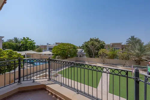 5 Bedrooms Villa in Mirador La Coleccion 1