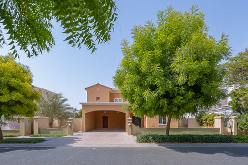 5 Bedrooms Villa in Mirador La Coleccion 1