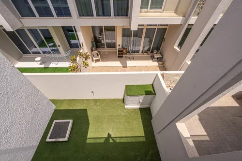 3 Bedrooms Villa in Albizia