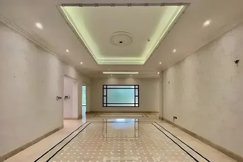 6 Bedrooms Villa in Sector HT