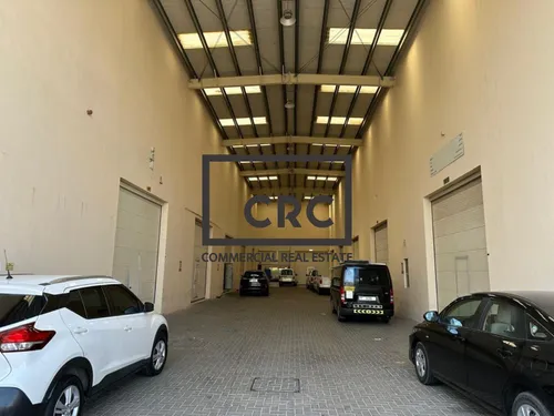 Amazing Warehouse With AC for RENT