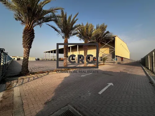 Multi-Use | 50% Plot Coverage | 3 Loading Bays
