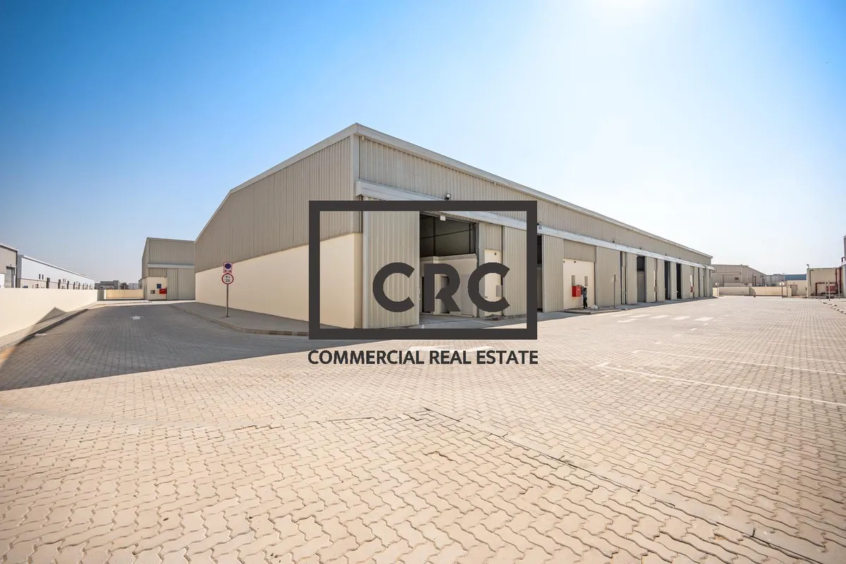 Warehouse for rent in Mussafah Industrial Area at 858,500 AED per year