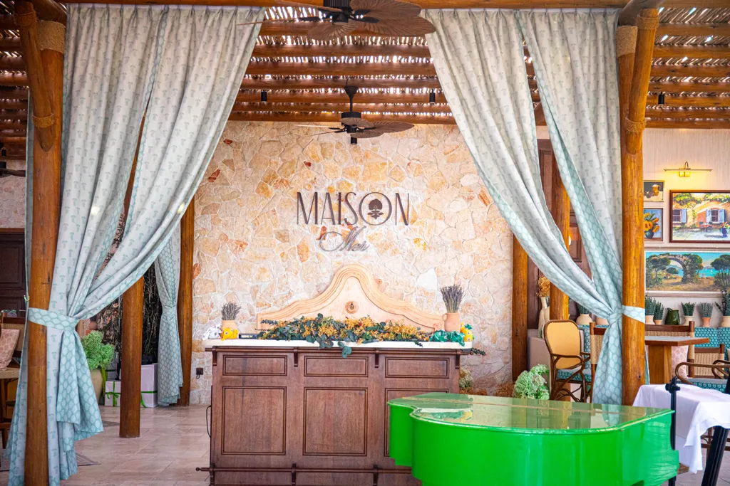 Maison Mer, Nikki Beach