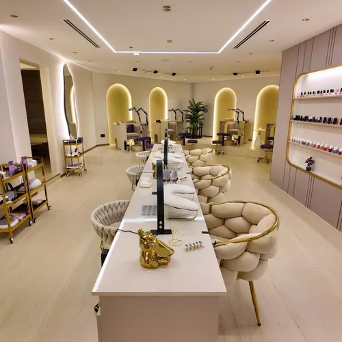 Ladies Salon for Sale